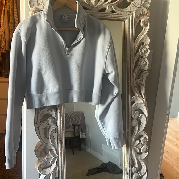 Tna cozy size medium crop sweater - Picture 1 of 3